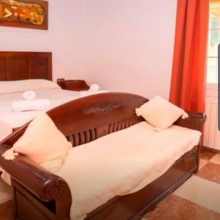 Casa Dana Cubelles