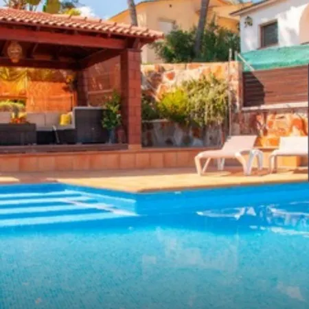 Casa Dana * Cubelles
